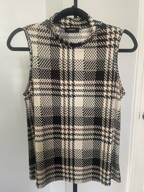 Espresso Sleeveless Mock Neck Tank in Black and Cream Plaid